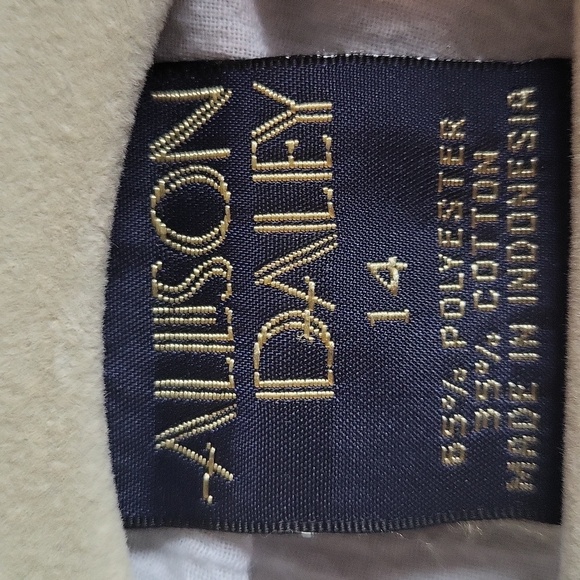 SALE--Allison Daley shirt - Picture 5 of 8